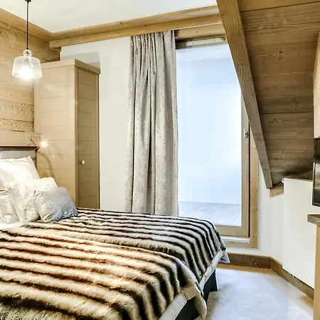 Appartement 1550, 4 Pièces, 6 Personnes - Fr-1-562-35